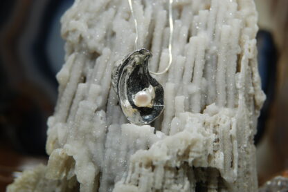Louisiana Oyster Shell Pendant with White Pearl      RJ134.   * - Image 2