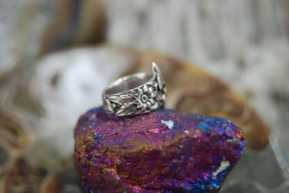 New Orleans Fleur de lis Floral Band Ring    RJ147. * - Image 4