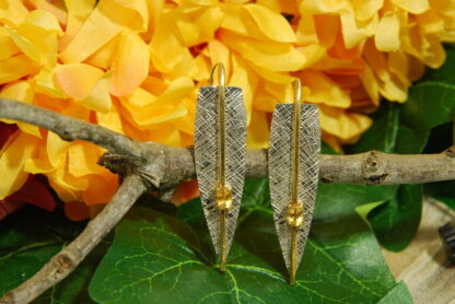Contemporary Shield Silver Earrings    RJ520. *