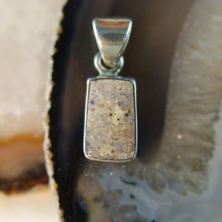 'Purple glow" LA Opal  Pendant - F537.  *