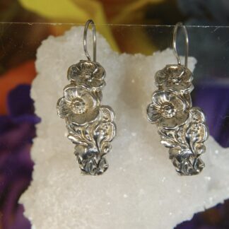 Silver Flower Earrings - Polished - RJ117.  *