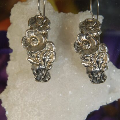 Silver Flower Earrings - Polished - RJ117.  * - Image 4